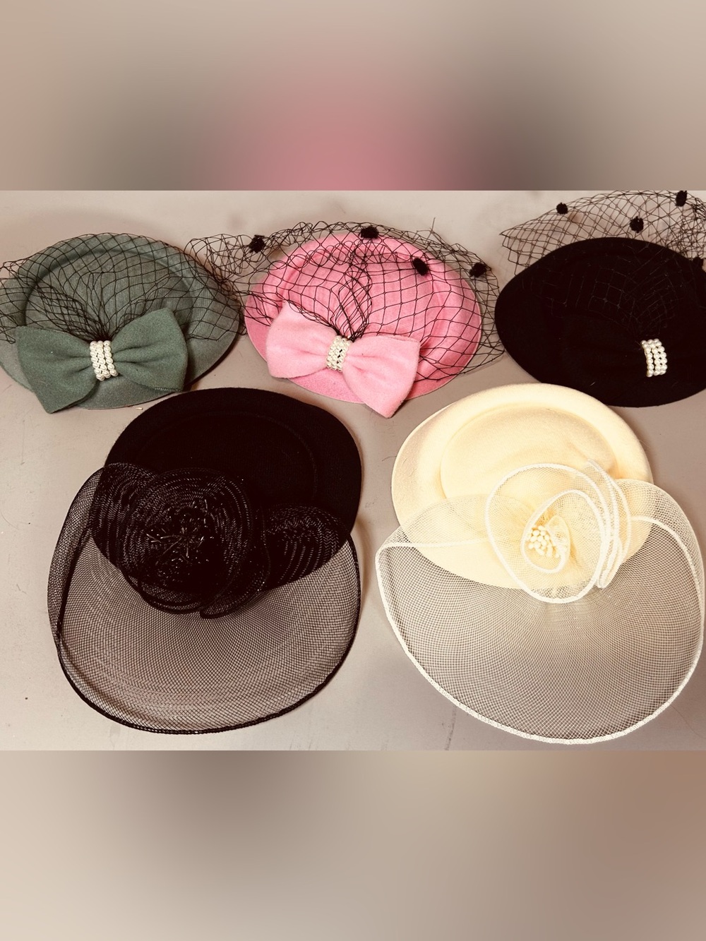 (10+)Lot of 5 Fascinators Bow Pillbox Hat Veil Pearl Olive, 2 Black, Pink, Cream
